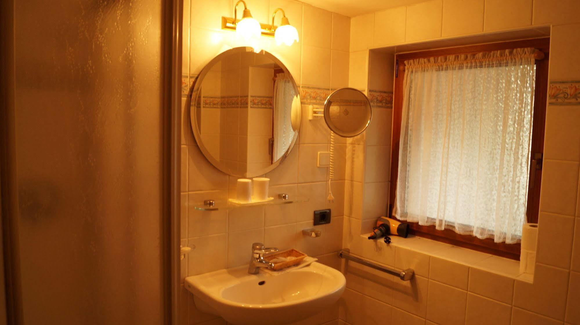 Hotel Schwarzbachhof Lutago Esterno foto