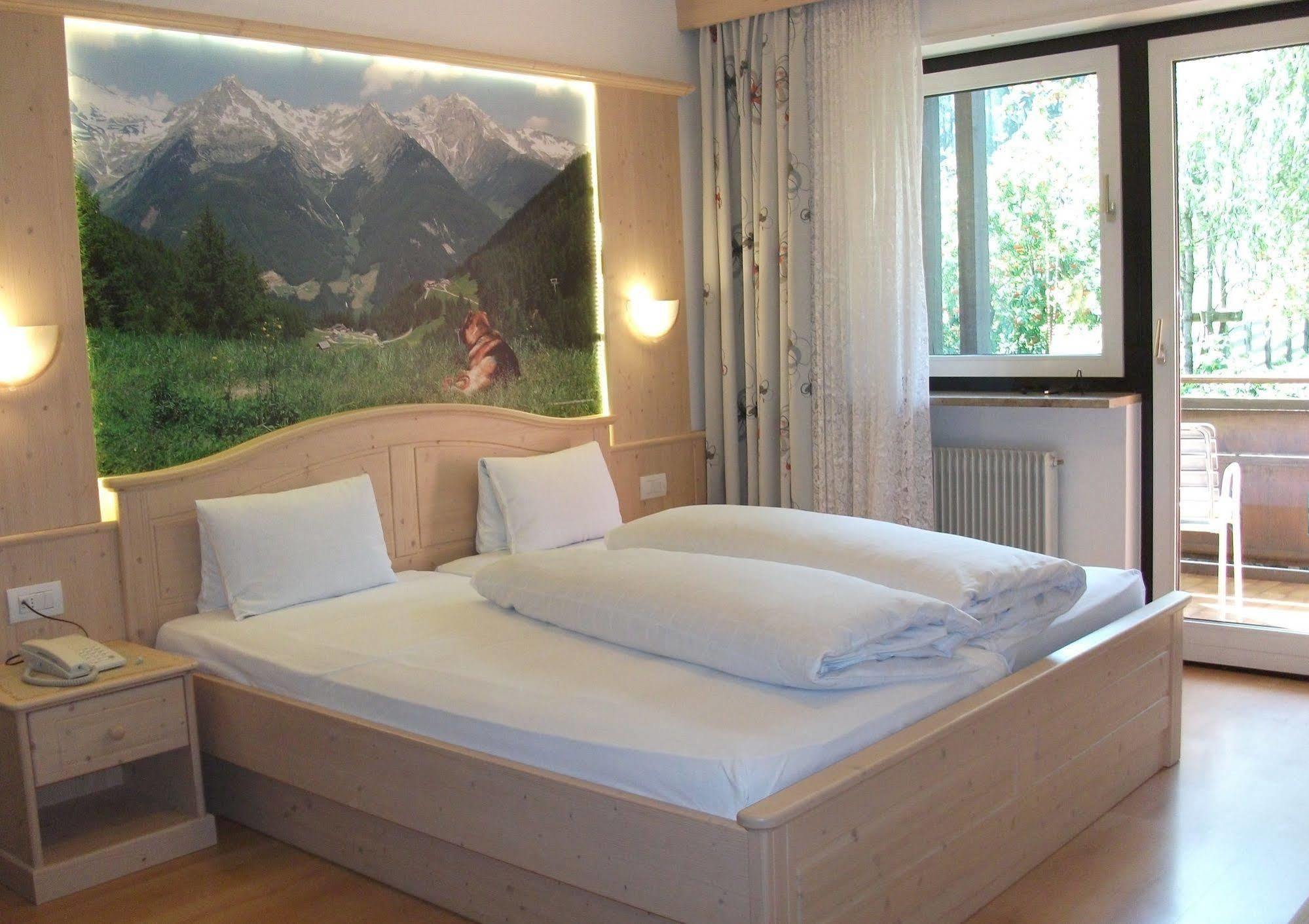 Hotel Schwarzbachhof Lutago Esterno foto