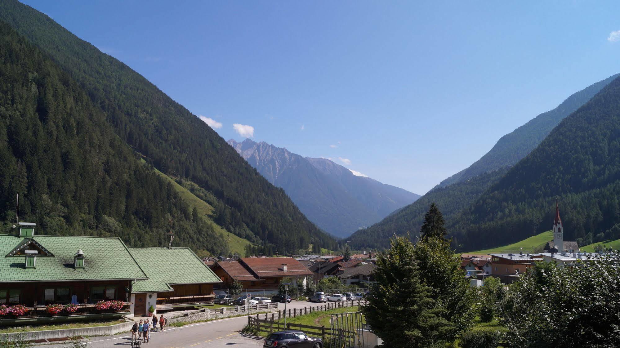 Hotel Schwarzbachhof Lutago Esterno foto